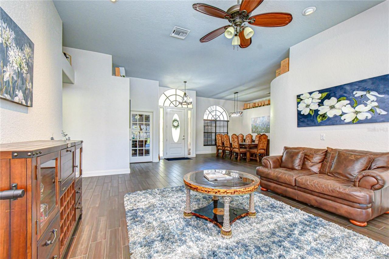 6623 Stonington Drive N, Tampa, FL 33647 Photo