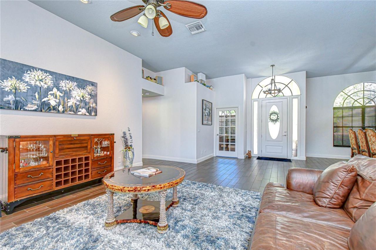 6623 Stonington Drive N, Tampa, FL 33647 Photo