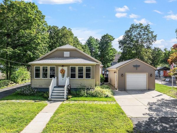 19 First St, Hudson, MA 01749