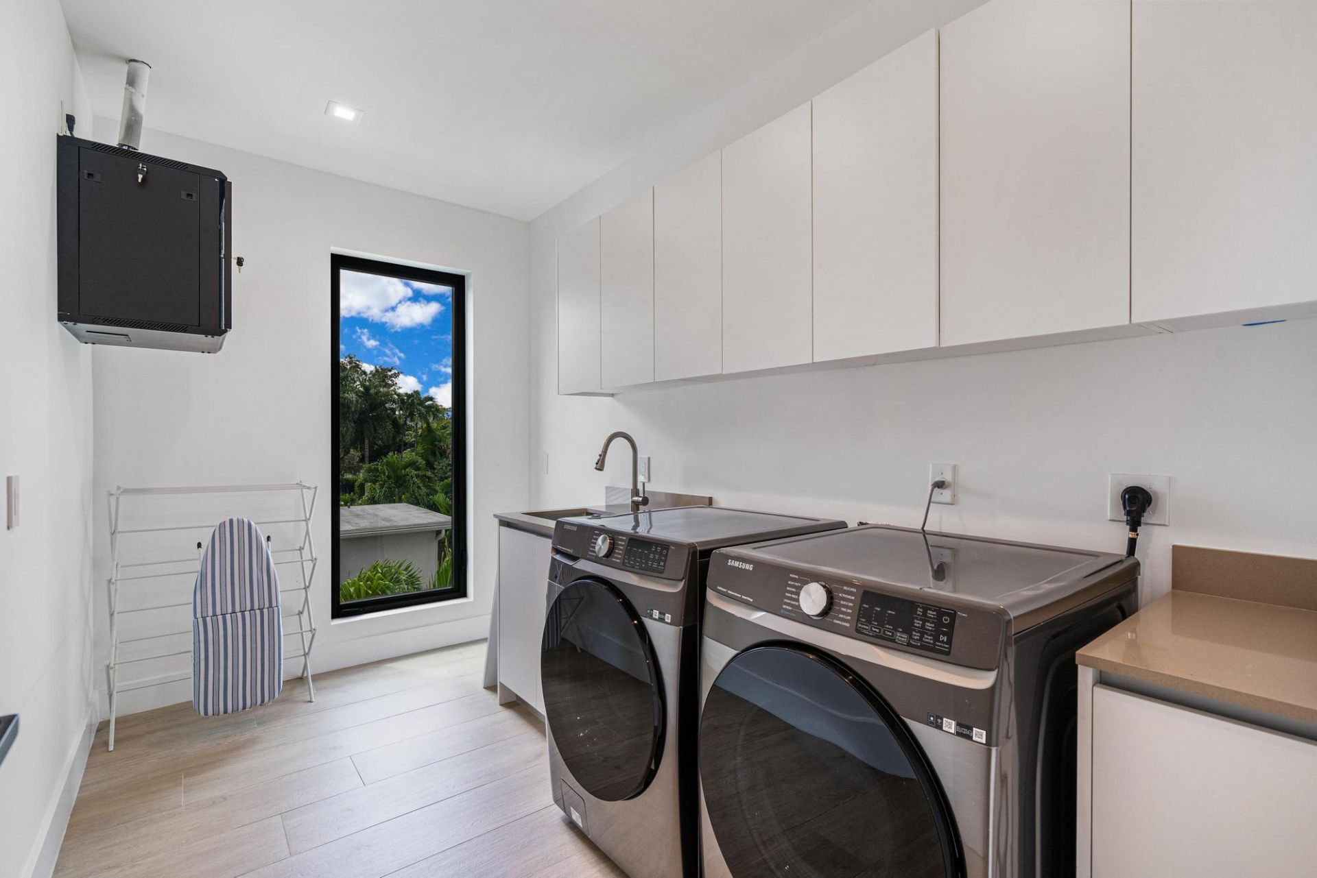 719 N Victoria Park Road, Fort Lauderdale, FL 33304 Photo