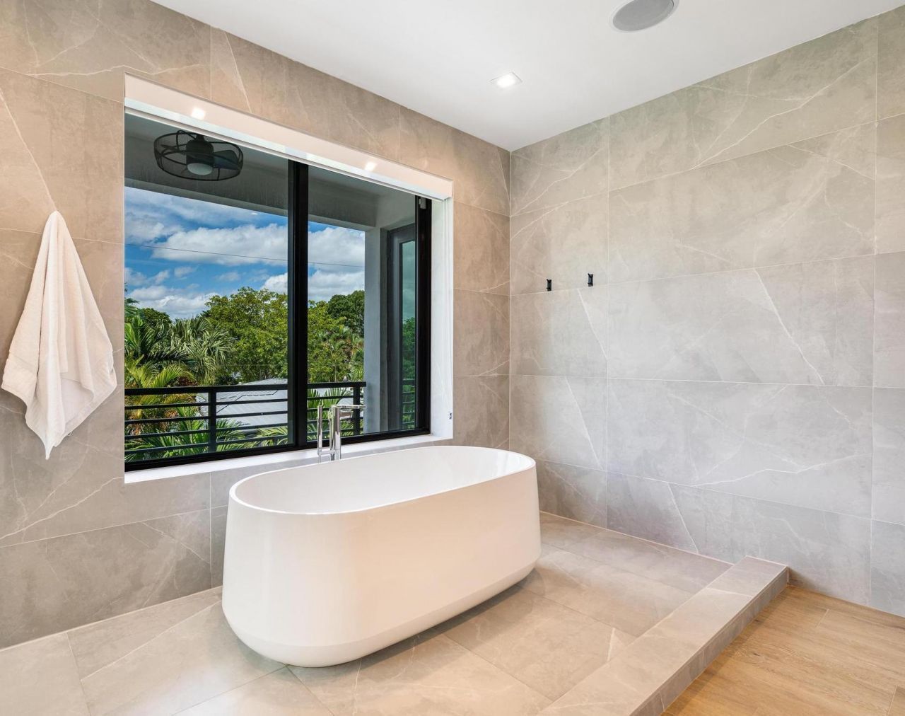 719 N Victoria Park Road, Fort Lauderdale, FL 33304 Photo