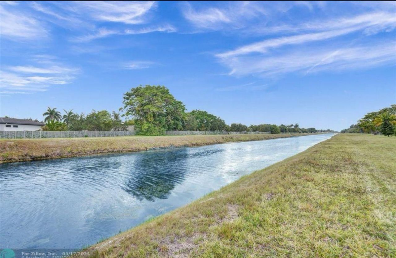 143 S Laurel Drive, Unit 604, Margate, FL 33063 Photo