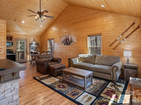 128 Deer Antler Drive , Purlear, NC 28665