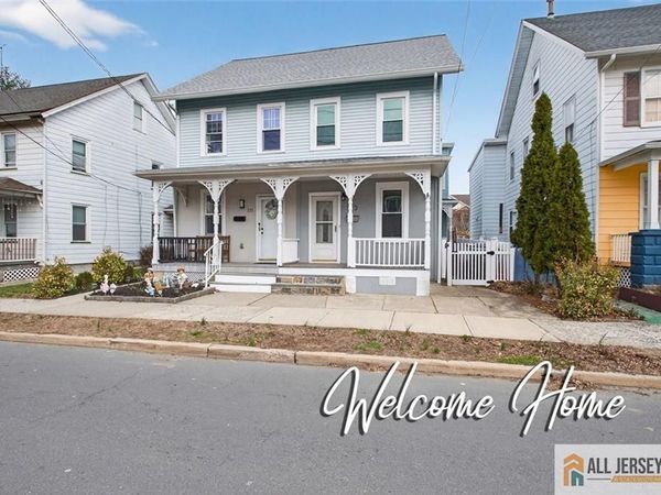 123 Monmouth Street , Hightstown, NJ 08520