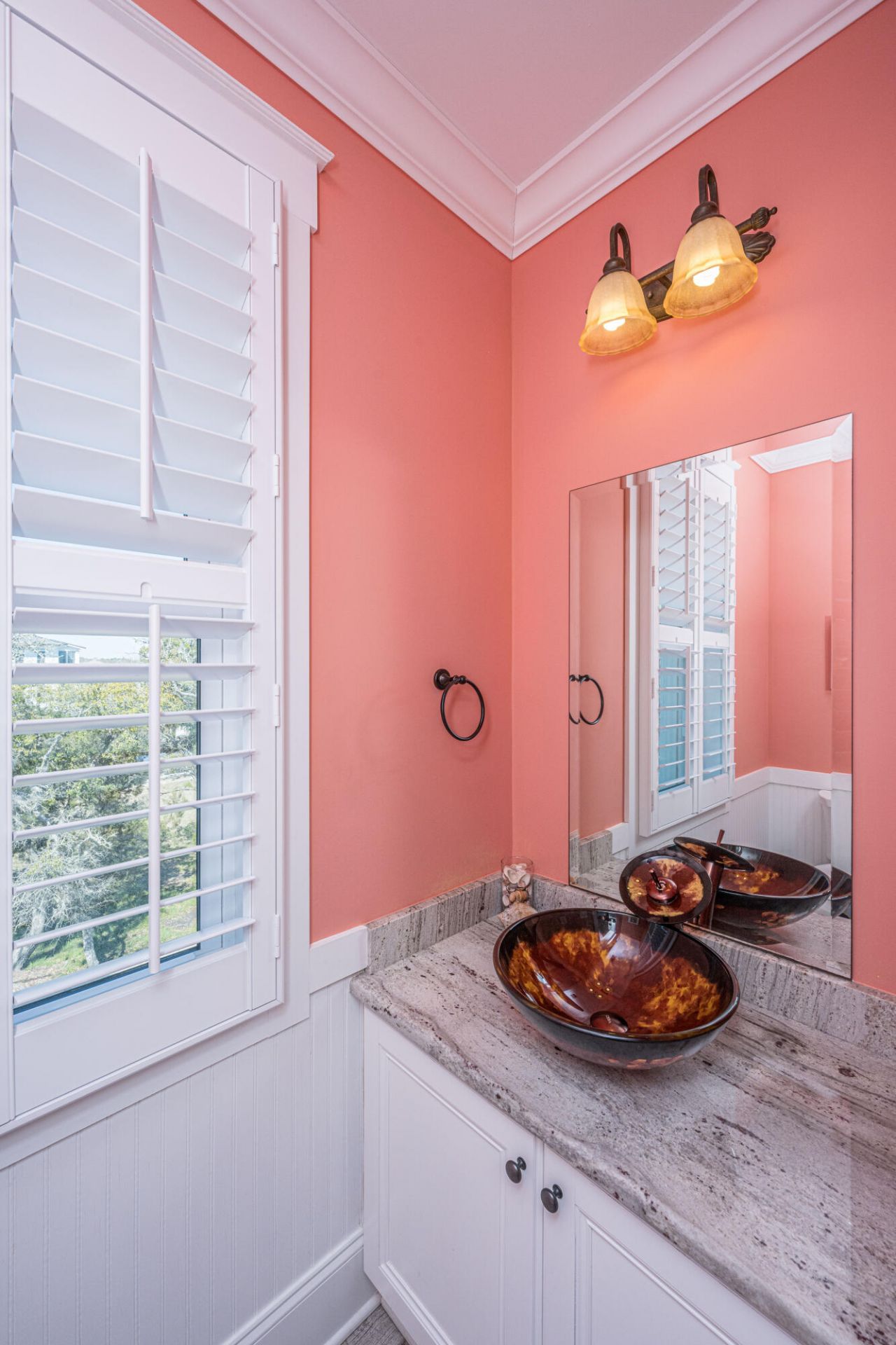 4 Sharks Tooth Circle Photo 38