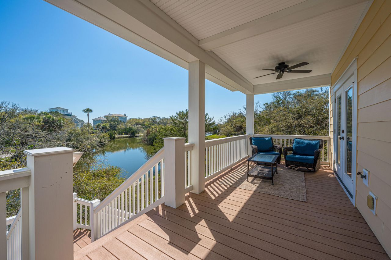 4 Sharks Tooth Circle Photo 45