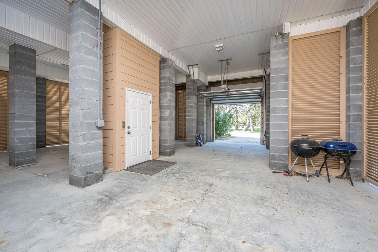 4 Sharks Tooth Circle Photo 60