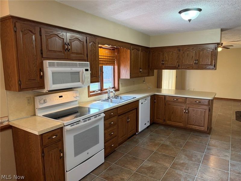 8258 S Elyria Road, Shreve, OH 44676 Photo 3