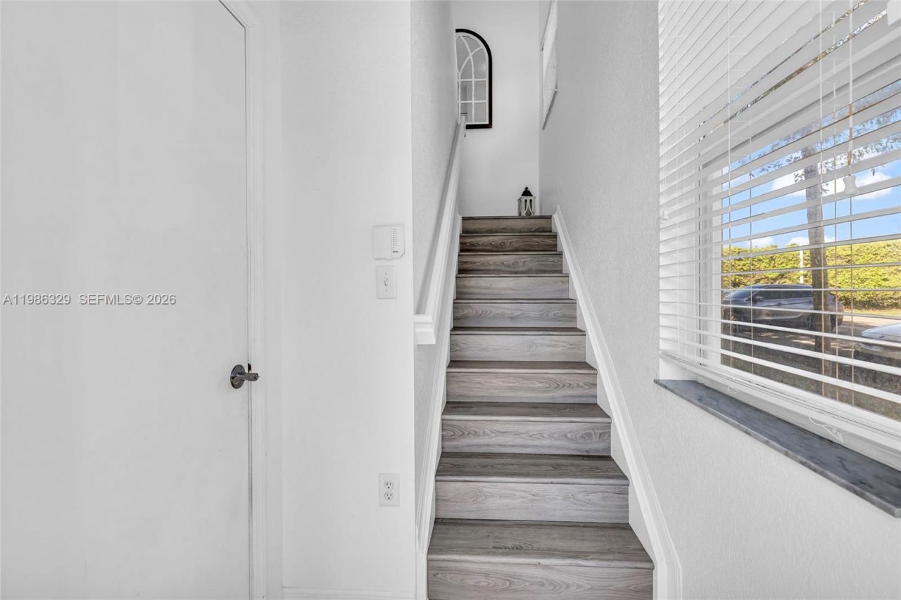 2905 Crestwood Ter , Unit 3203, Margate, FL 33063 Photo