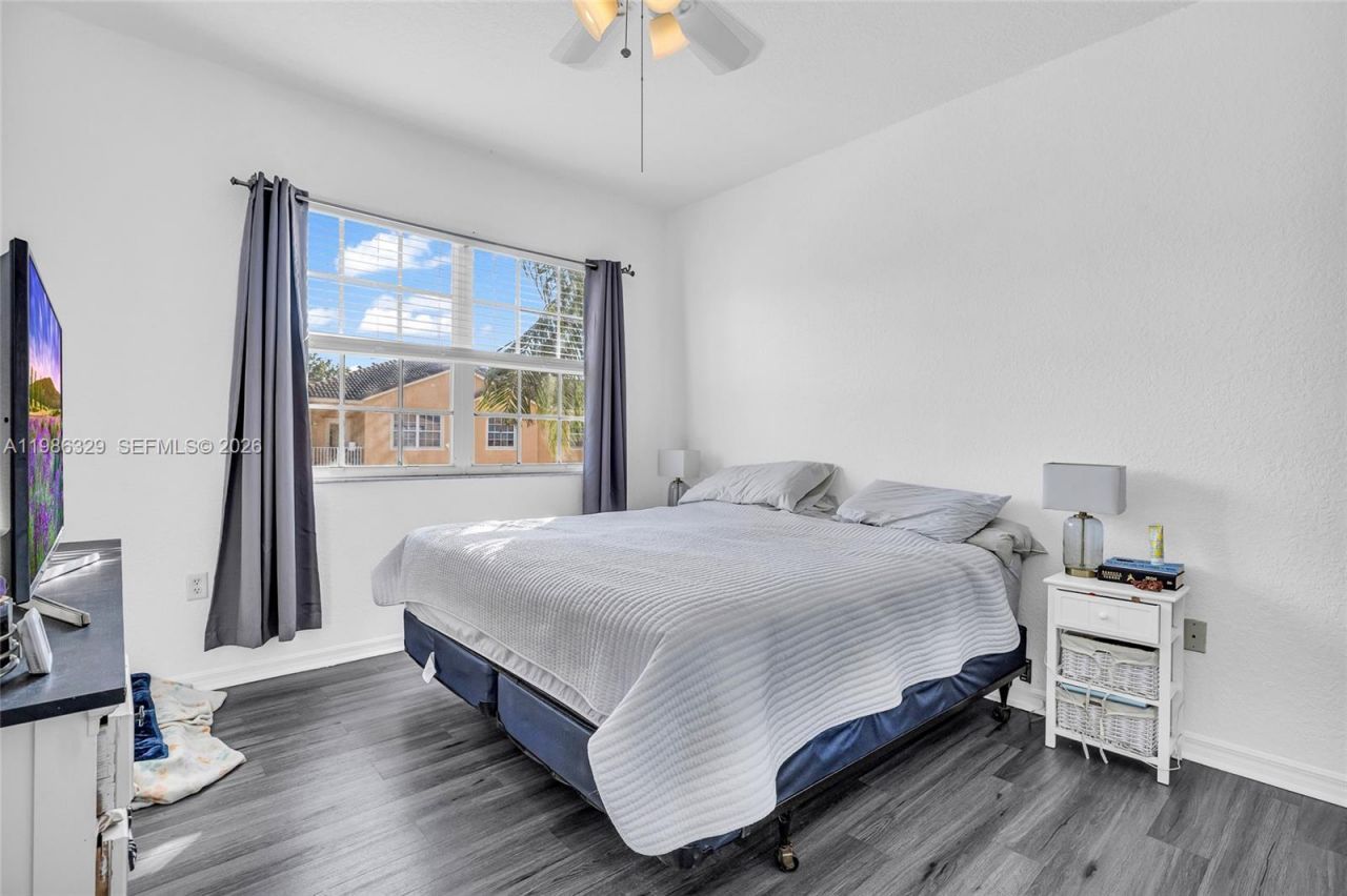 2905 Crestwood Ter , Unit 3203, Margate, FL 33063 Photo