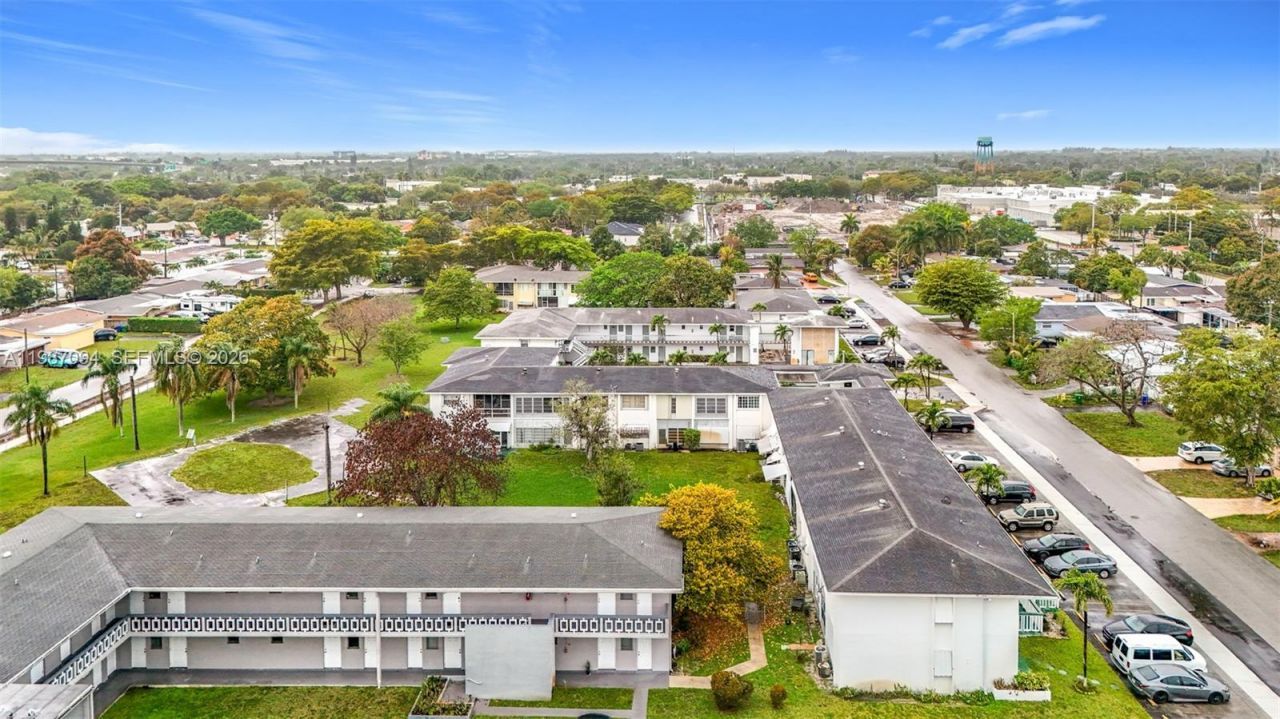 6730 Arbor Dr , Unit 110, Miramar, FL 33023 Photo