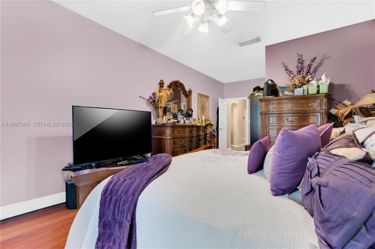 19269 NW 14th St, Pembroke Pines, FL 33029 Photo