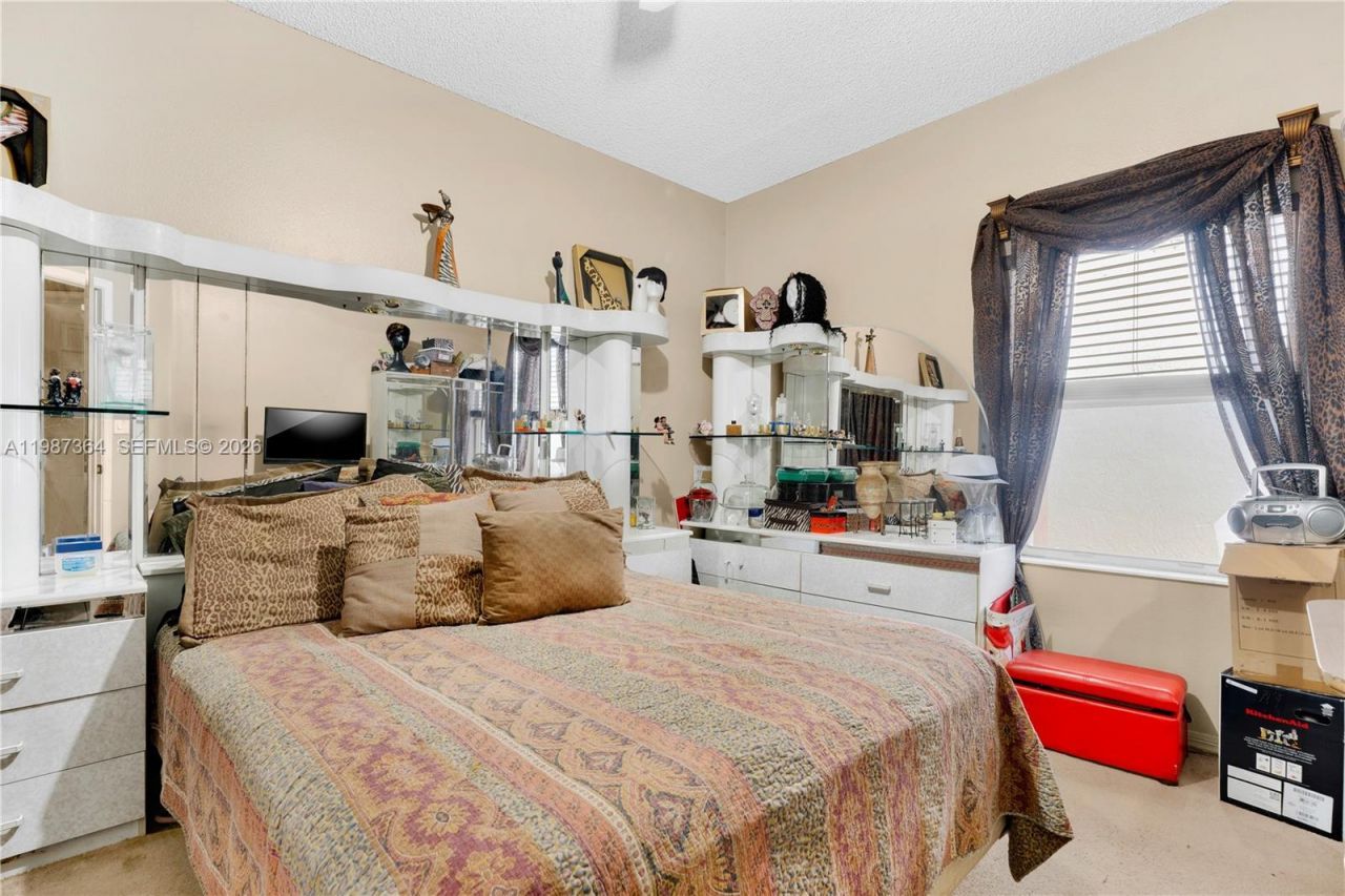 19269 NW 14th St, Pembroke Pines, FL 33029 Photo