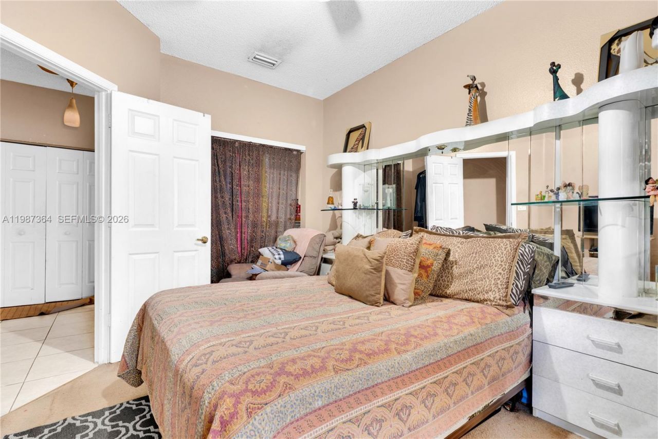 19269 NW 14th St, Pembroke Pines, FL 33029 Photo