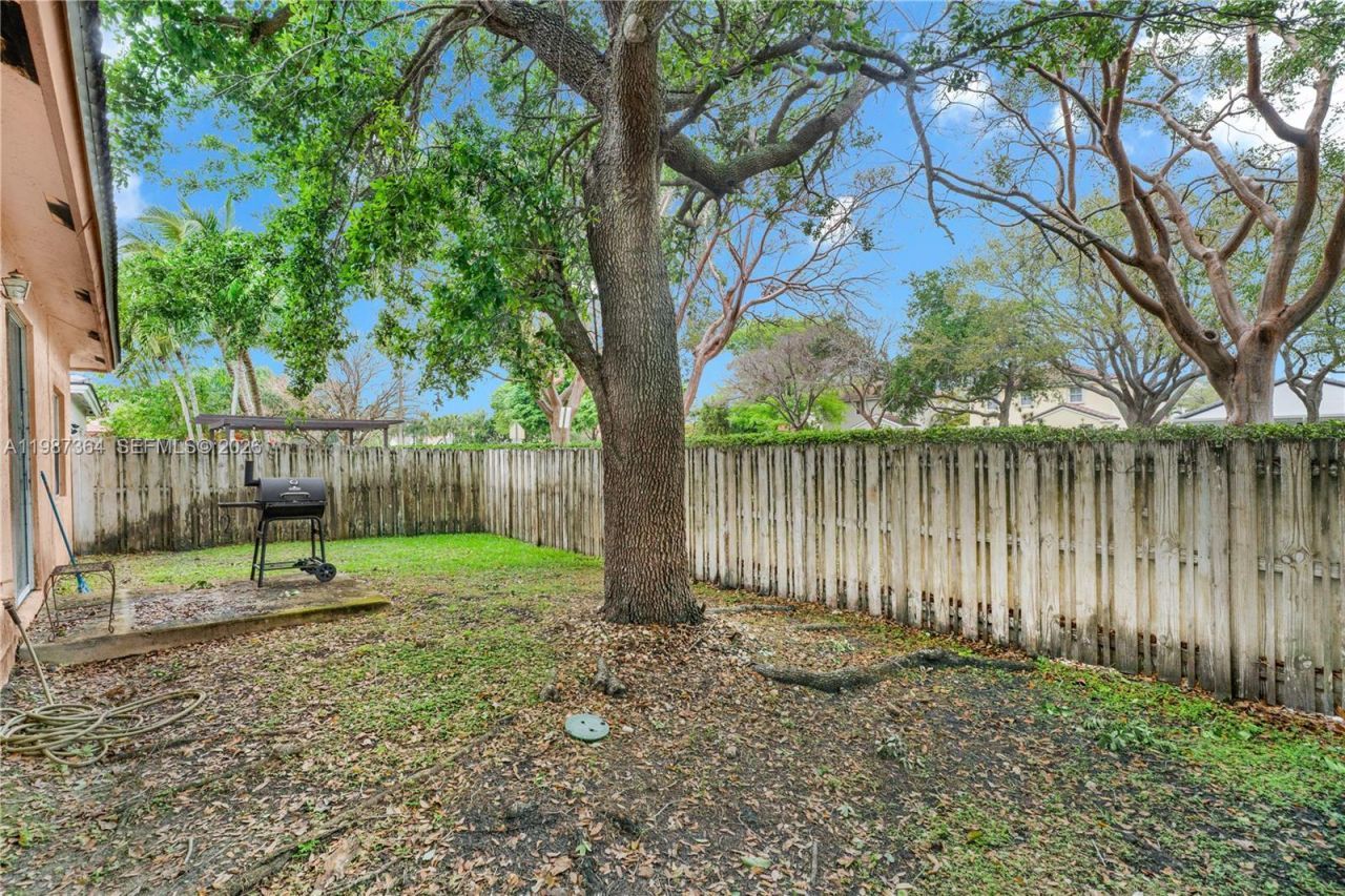 19269 NW 14th St, Pembroke Pines, FL 33029 Photo