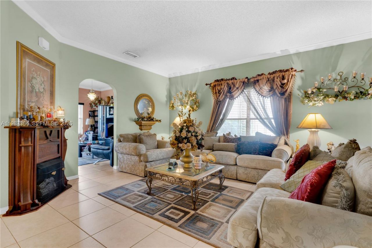 19269 NW 14th St, Pembroke Pines, FL 33029 Photo