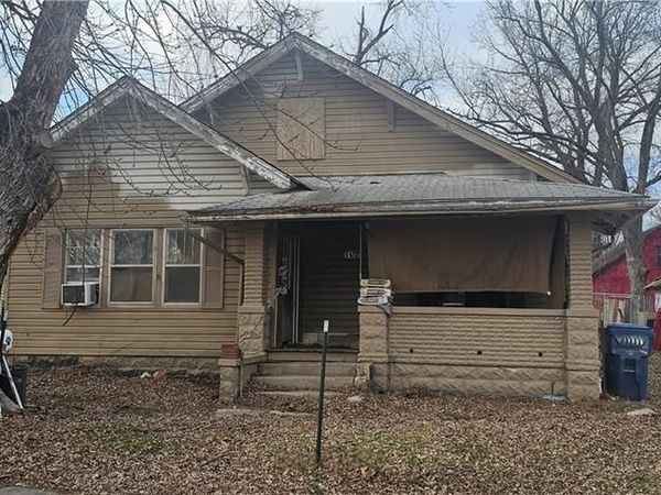 117 E Clark Street, Brookfield, MO 64628