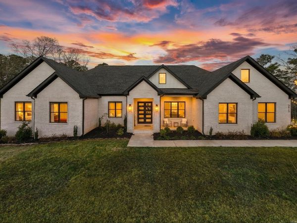 3915 Orchard Lane , Conway, AR 72034