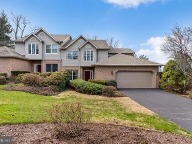 504 BRIDGEVIEW DRIVE, LEMOYNE, PA 17043