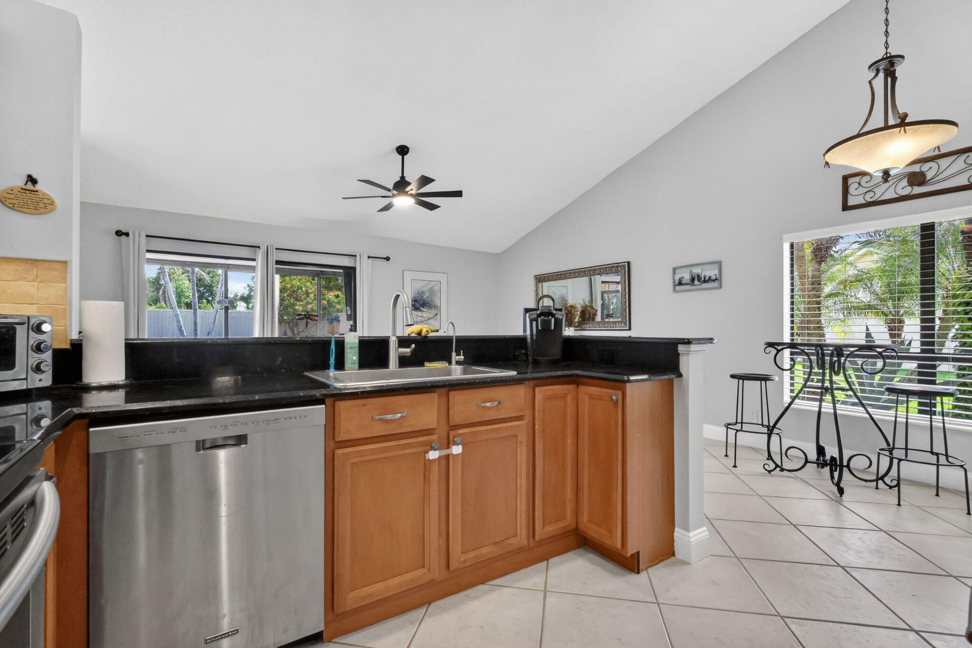 5875 Sun Pointe Circle, Boynton Beach, FL 33437 Photo