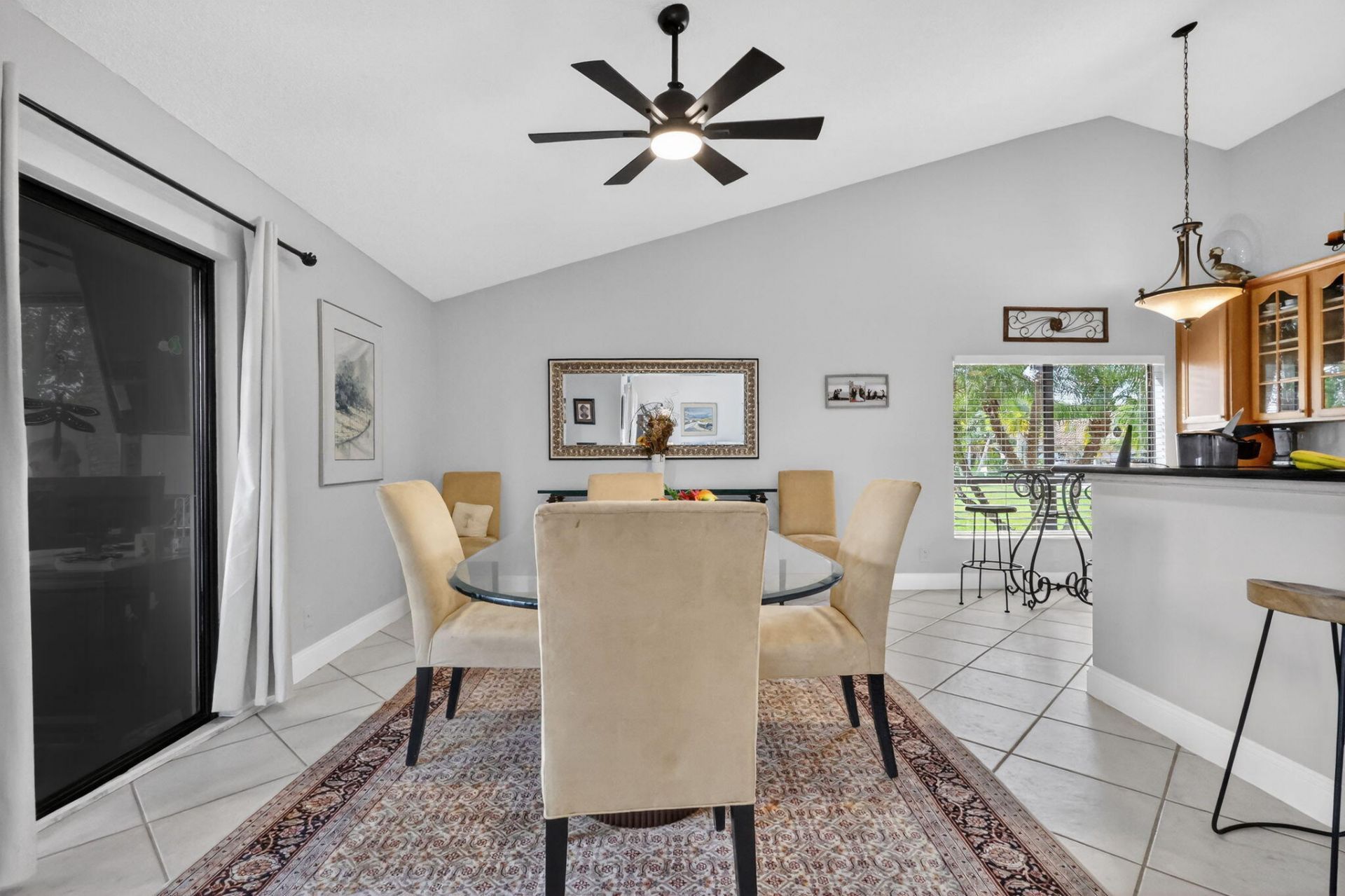 5875 Sun Pointe Circle, Boynton Beach, FL 33437 Photo