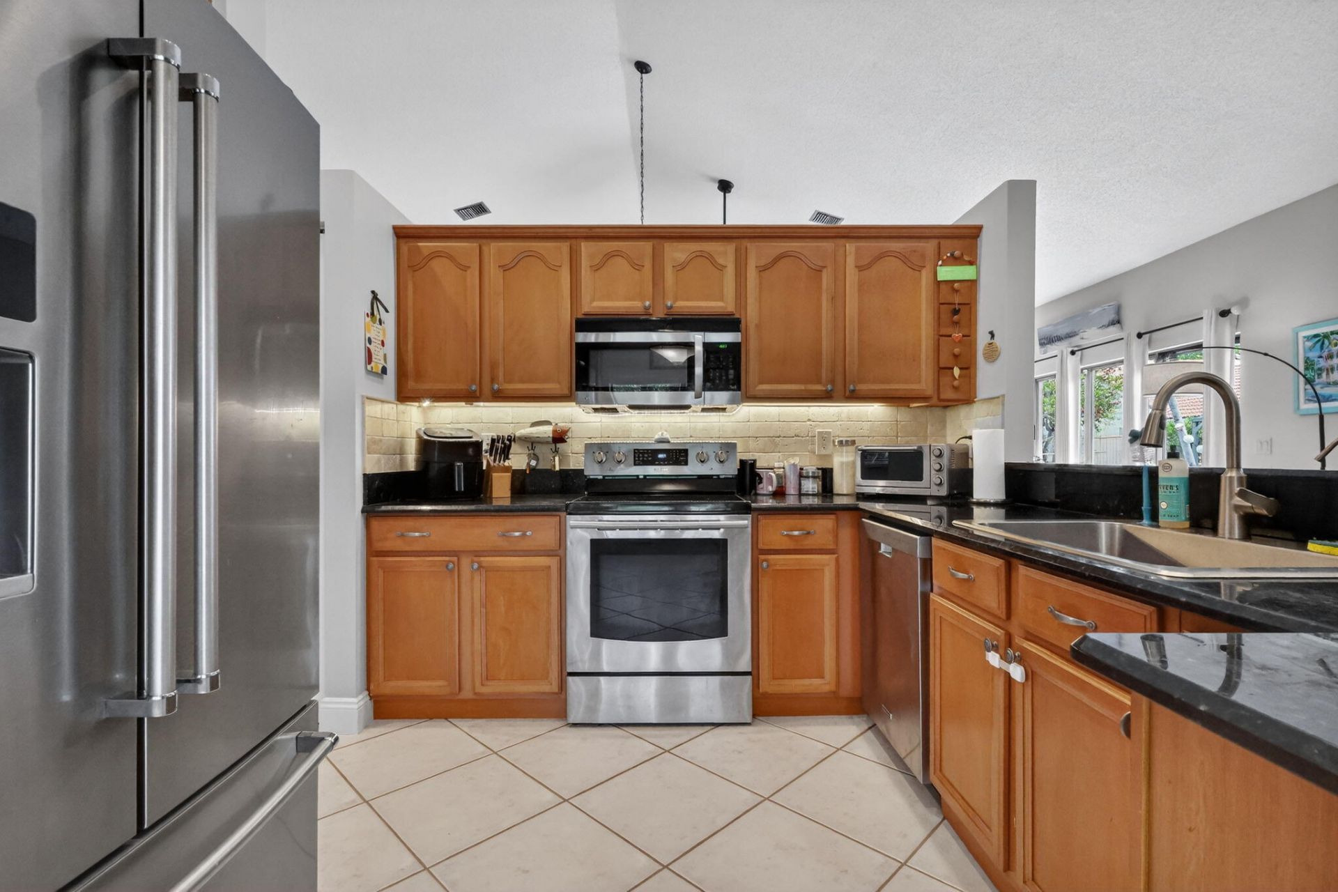 5875 Sun Pointe Circle, Boynton Beach, FL 33437 Photo