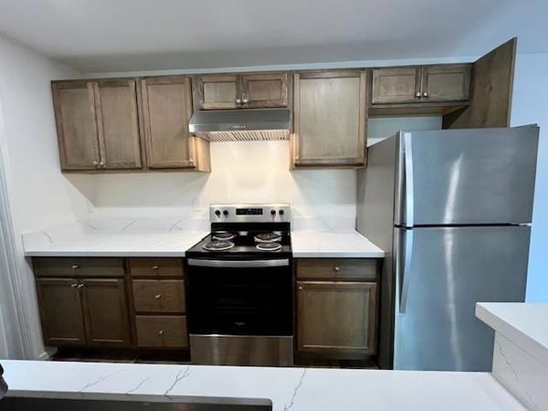 249 Boardwalk Avenue, Unit E, San Bruno, CA 94066