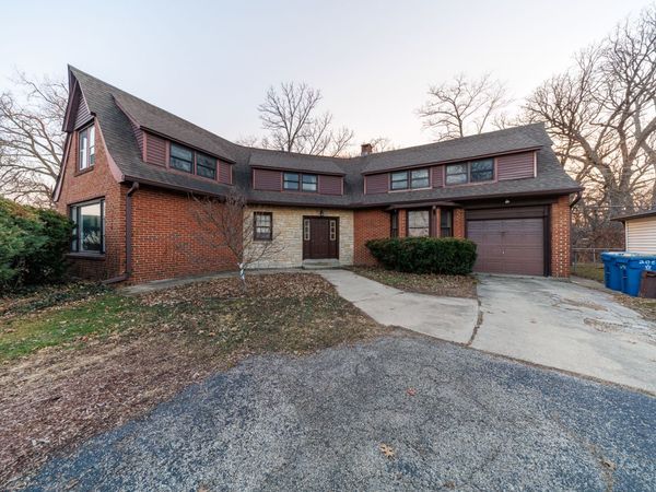 206 N Bonnie Brae Avenue , Elmhurst, IL 60126