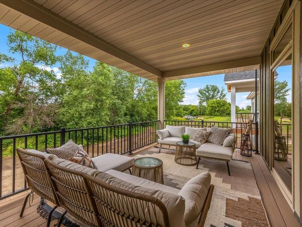 17755 Ellsworth Drive, Lakeville, MN 55044