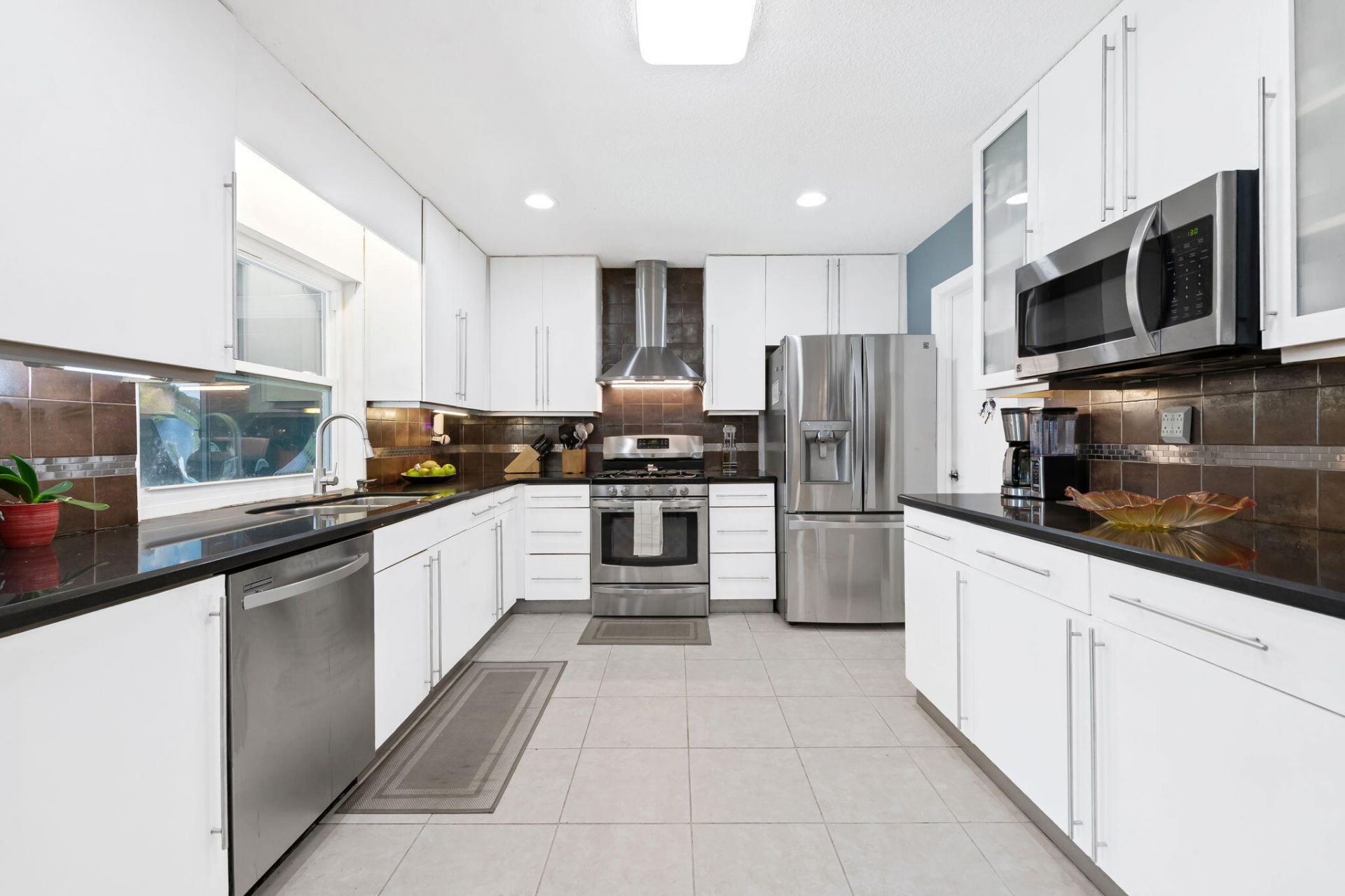 9121 NW 13th Street, Plantation, FL 33322 Photo