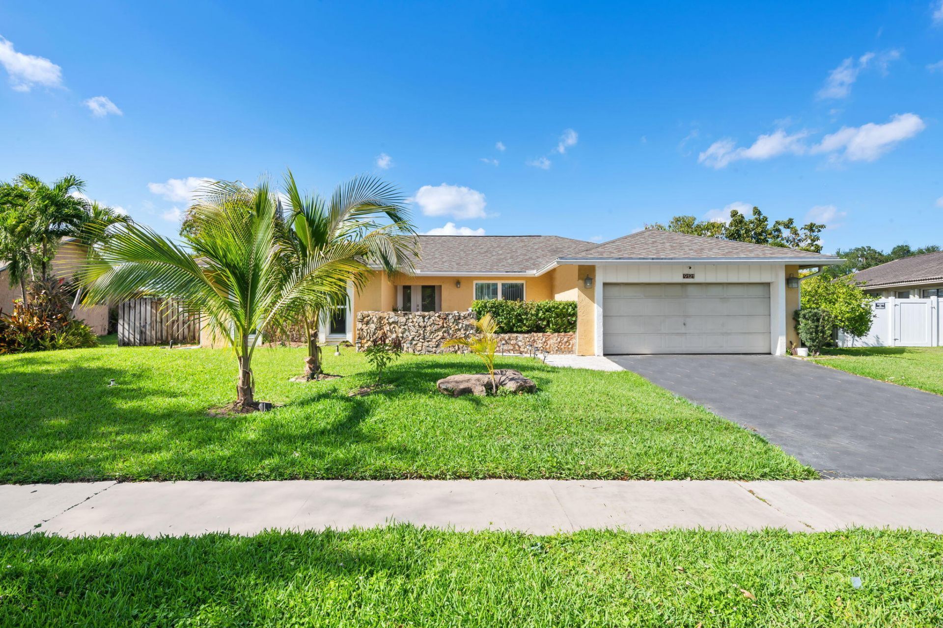 9121 NW 13th Street, Plantation, FL 33322 Photo
