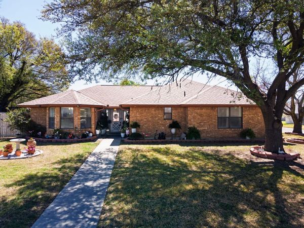 1402 Hawk TRL , Copperas Cove, TX 76522