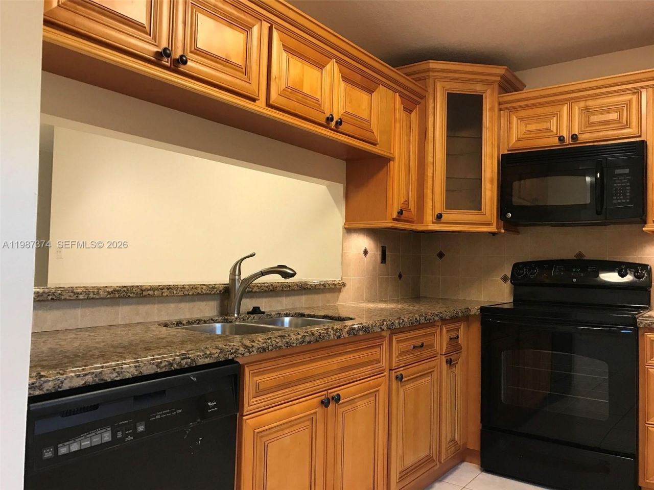 3564 Magellan Cir , Unit 214-1, Aventura, FL 33180 Photo