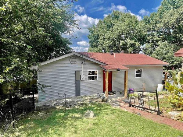 102 Highway 89 , Mayflower, AR 72106