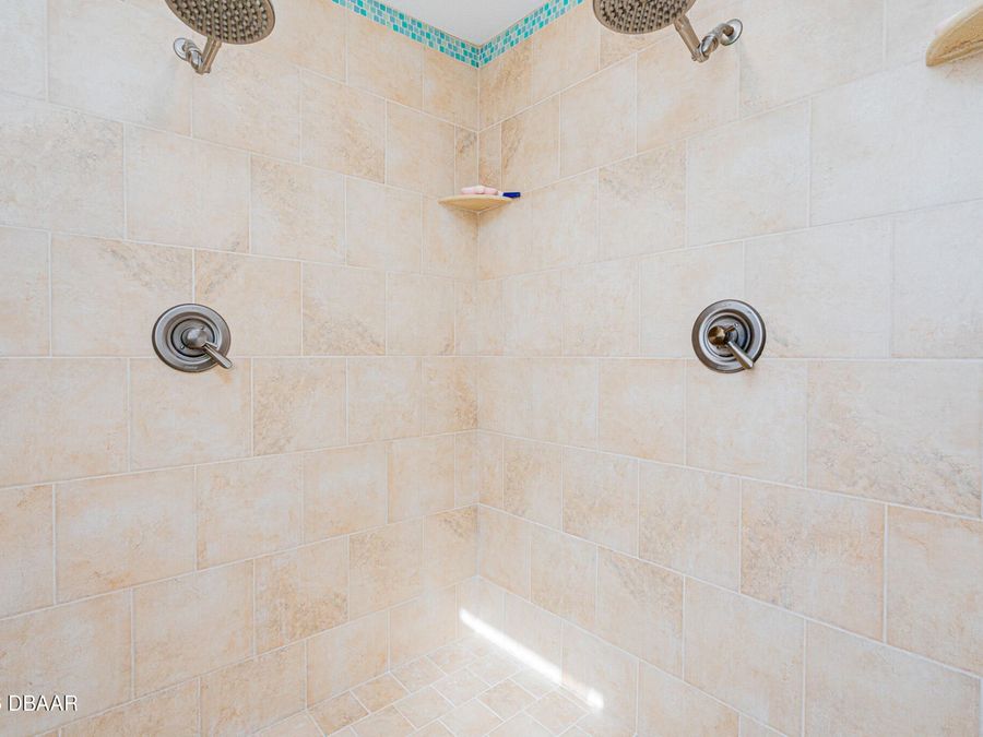 Property Image 101
