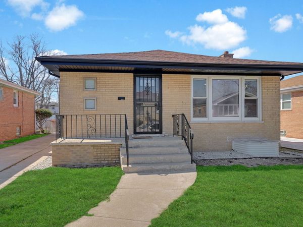 12750 S Aberdeen Street S, Calumet Park, IL 60827