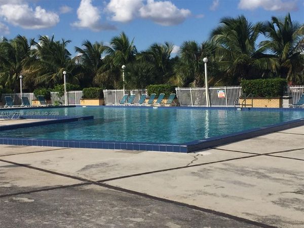 14211 N Kendall Dr , Unit 201E, Miami, FL 33186