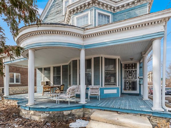 105 S Eastern Avenue , Joliet, IL 60433