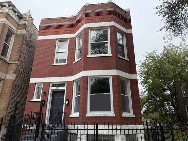 3906 W Flournoy Street , Chicago, IL 60624