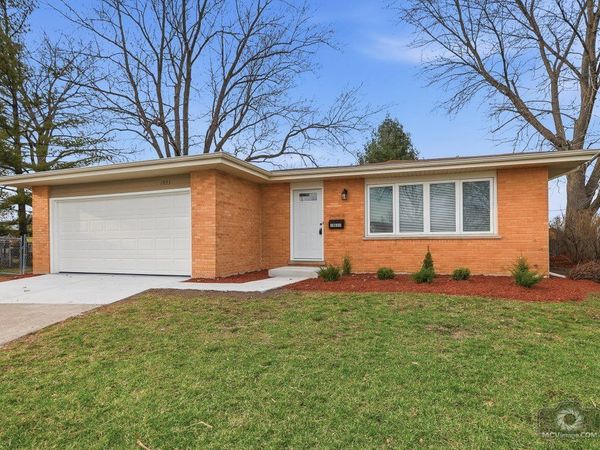 1033 Barrow Court, University Park, IL 60484