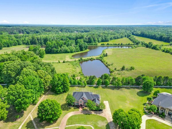 10491 GRAYBOURNE DR, Eads, TN 38028