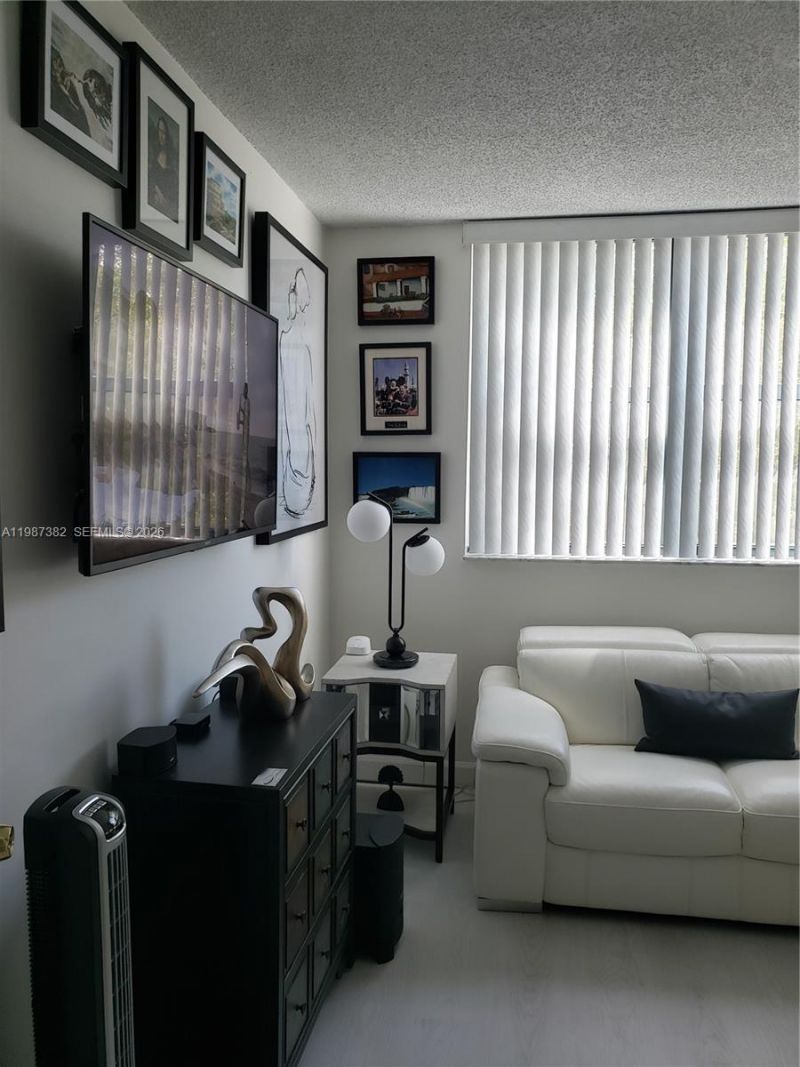 11800 SW 18th St , Unit 327-4, Miami, FL 33175 Photo