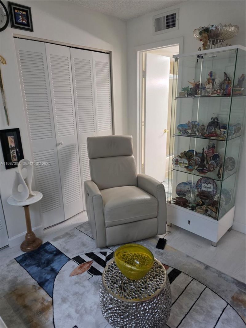 11800 SW 18th St, Unit 327-4, Miami, FL 33175 Photo