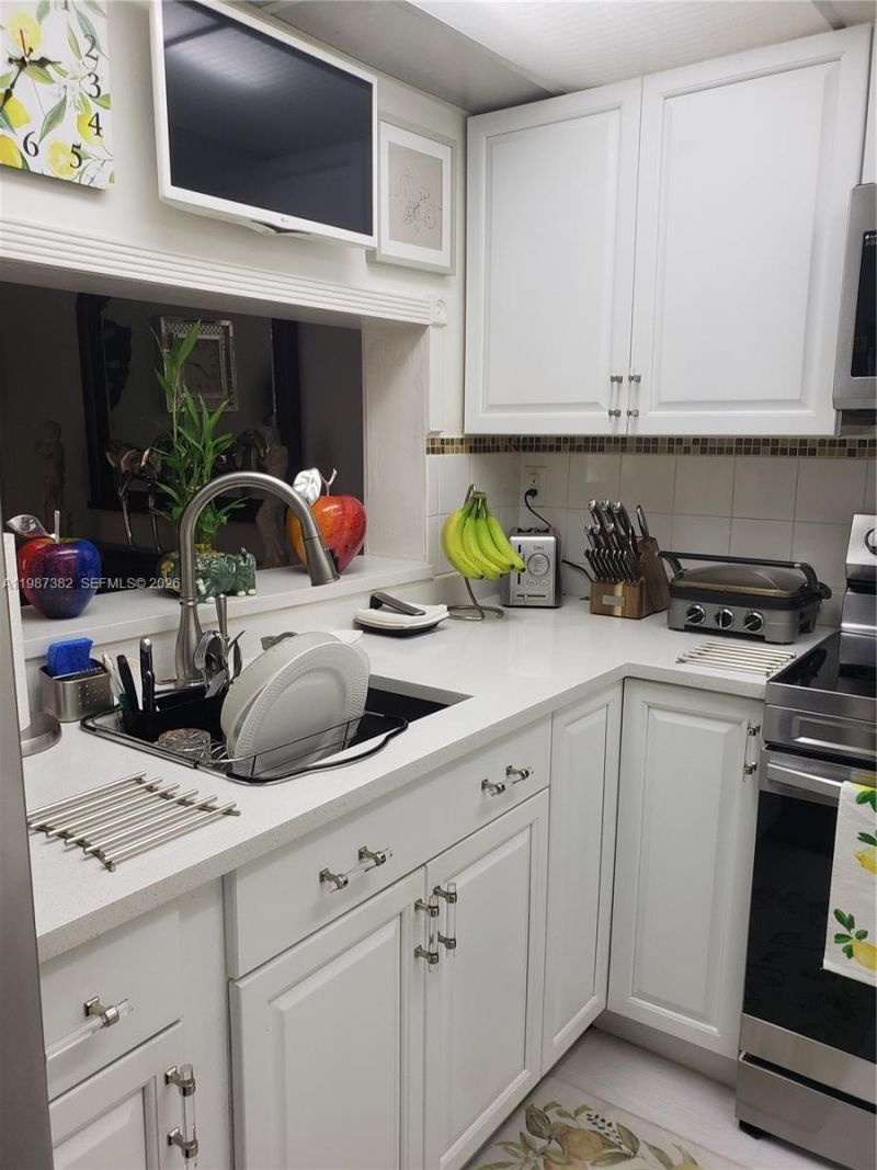 11800 SW 18th St, Unit 327-4, Miami, FL 33175 Photo