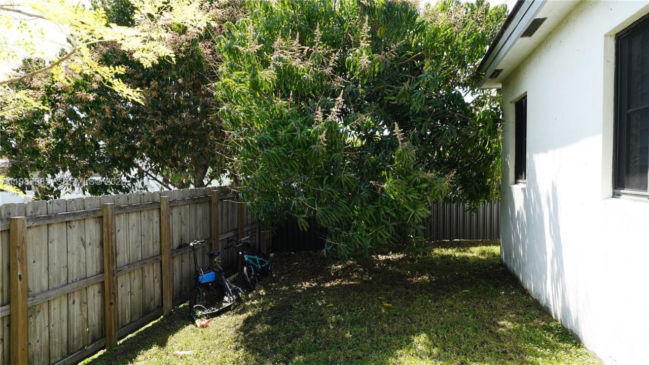 16869 SW 109th Pl, Miami, FL 33157 Photo