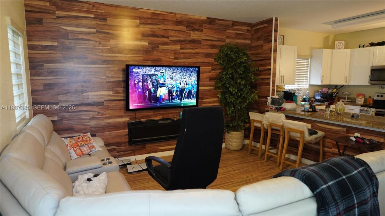 16869 SW 109th Pl, Miami, FL 33157 Photo