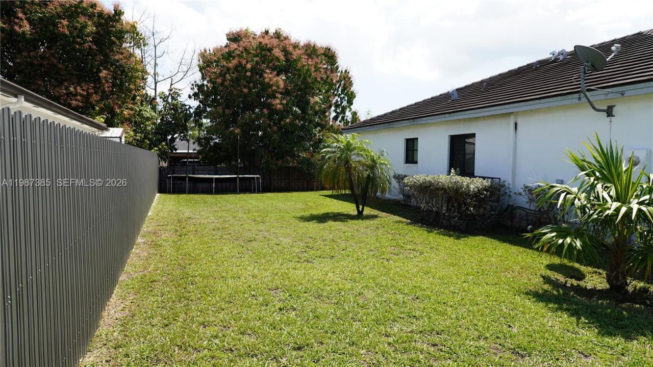 16869 SW 109th Pl, Miami, FL 33157 Photo