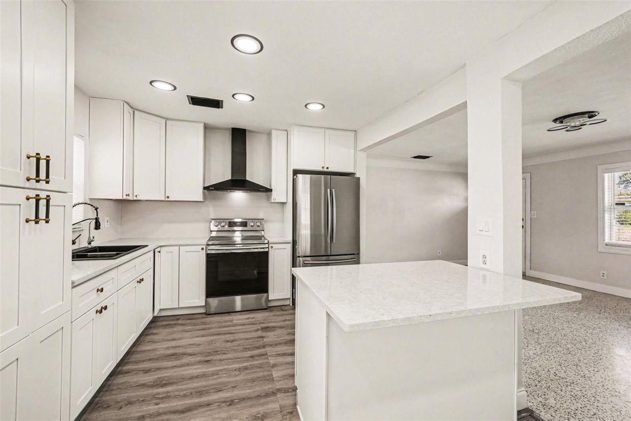 1514 W River Lane , Tampa, FL 33603 Photo