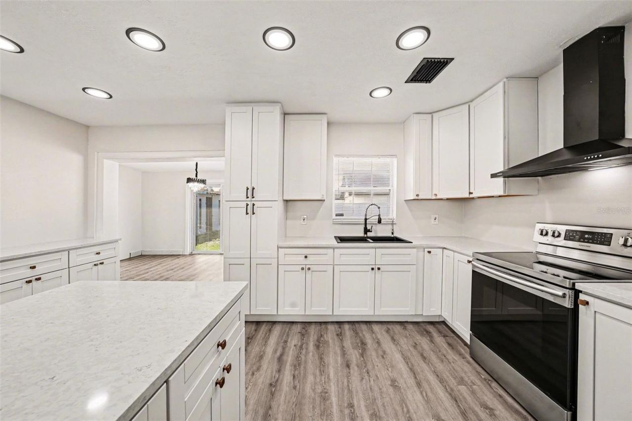 1514 W River Lane , Tampa, FL 33603 Photo