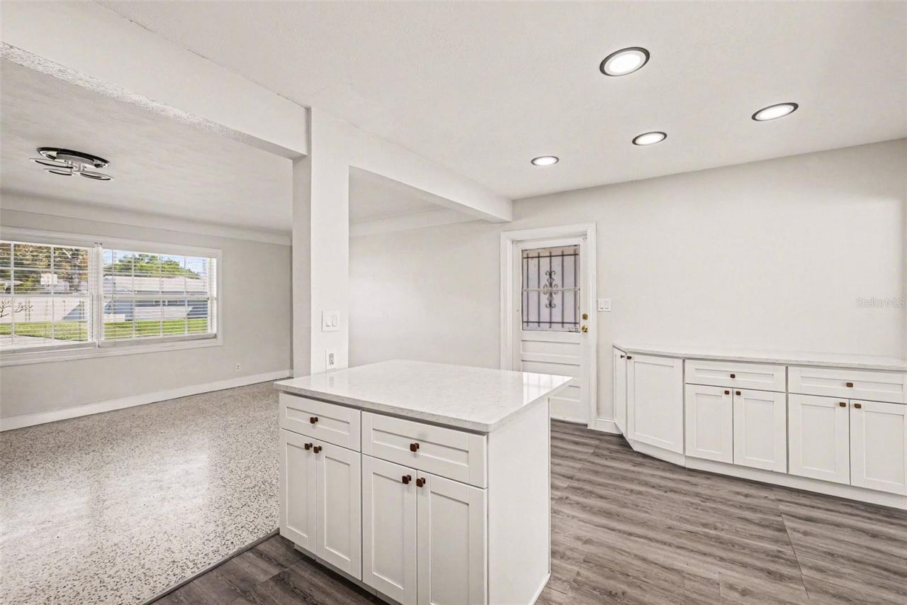 1514 W River Lane , Tampa, FL 33603 Photo